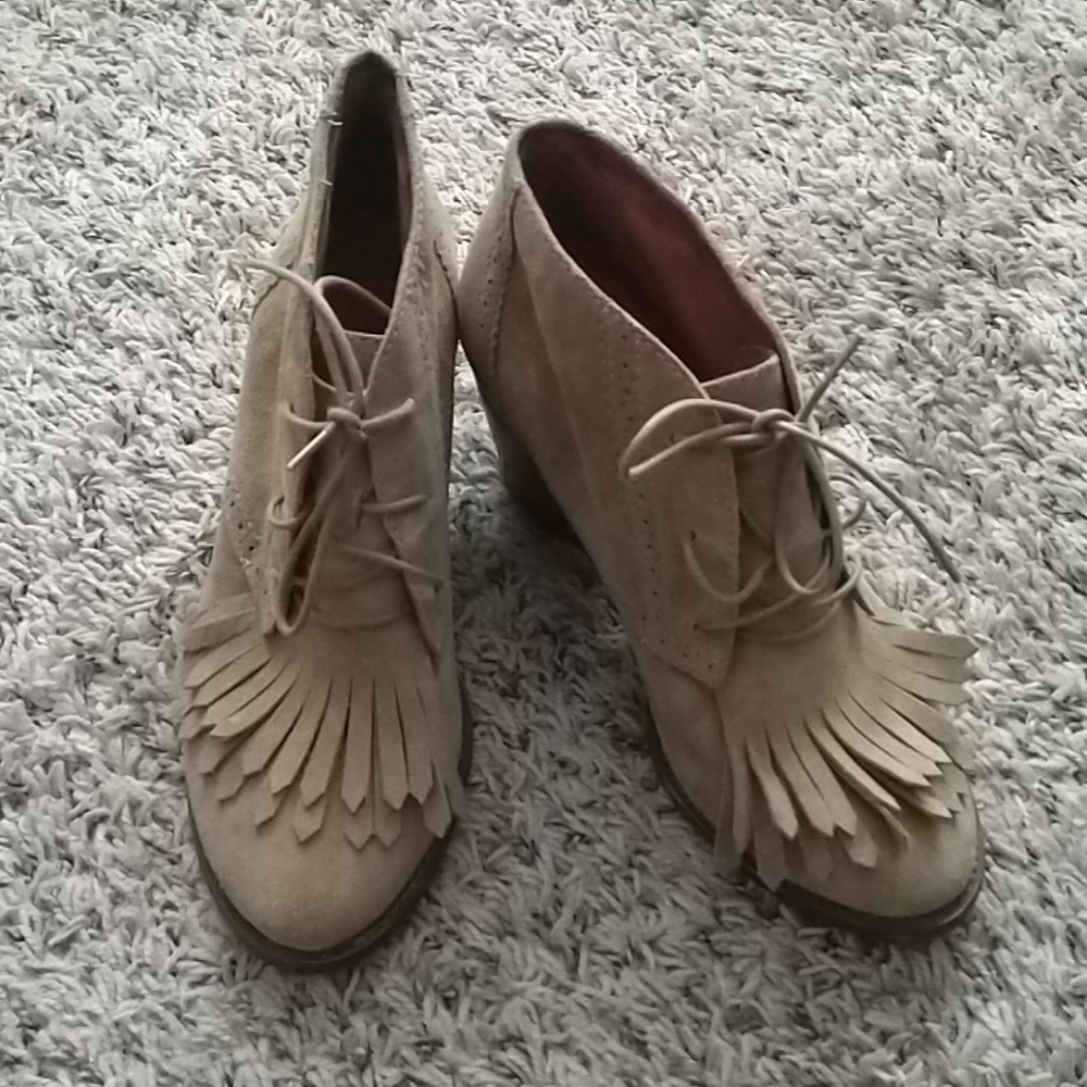 1937 Madewell Sandstorm Fringe ankle Bootie